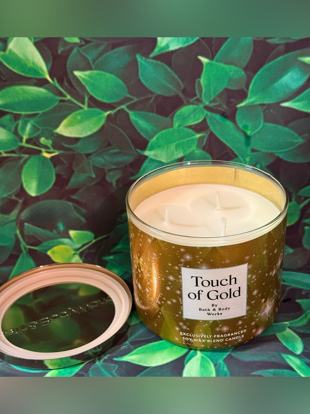 (2 for $40) Touch Of Gold 3 Wick 14.5oz Candle